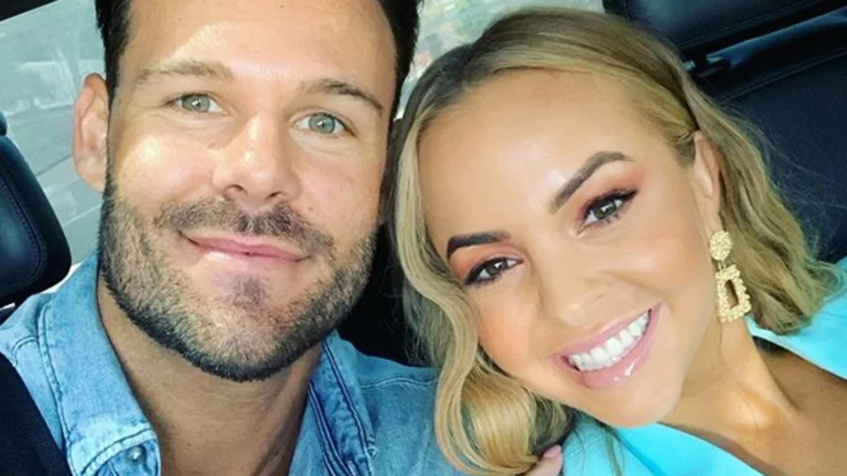 Angie and her Bachelorette final pick Carlin Sterritt split in July 2020. Source: Instagram @angiekent_.
