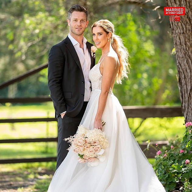 Married at First Sight star Beck Zemek is selling the dress she wore at her TV wedding to Jake Edwards for a Celebrity Apprentice challenge.