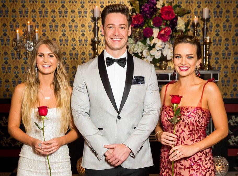 The Bachelor's Matt Agnew and Abbie Chatfield were spotted at the same place, at the same time and Instagram proves it!