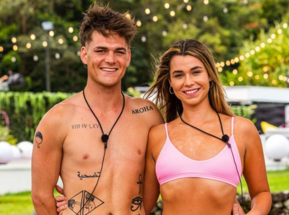 Love Island Australia 2021 stars Zoe Clish and Courtney Stubbs have spilled juicy details about their post-show breakups and feuds in a new YouTube video.