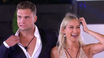 Love Island Australia's loveable dorks Zoe Clish and Chris Graudins have announced that they've called time on their relationship.