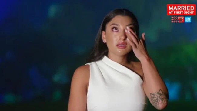 ella ding mafs 2022 crying Married at First Sight 2022 Reunion