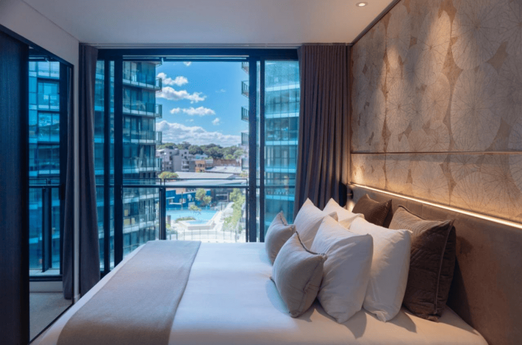 skye suites green square