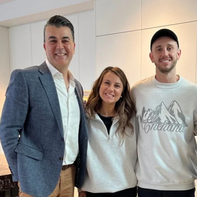 Is The Block's Kristy and Brett's auctioneer a paid actor?